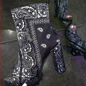Boot Ankle Peep Toe Paisley Print Black Size 10